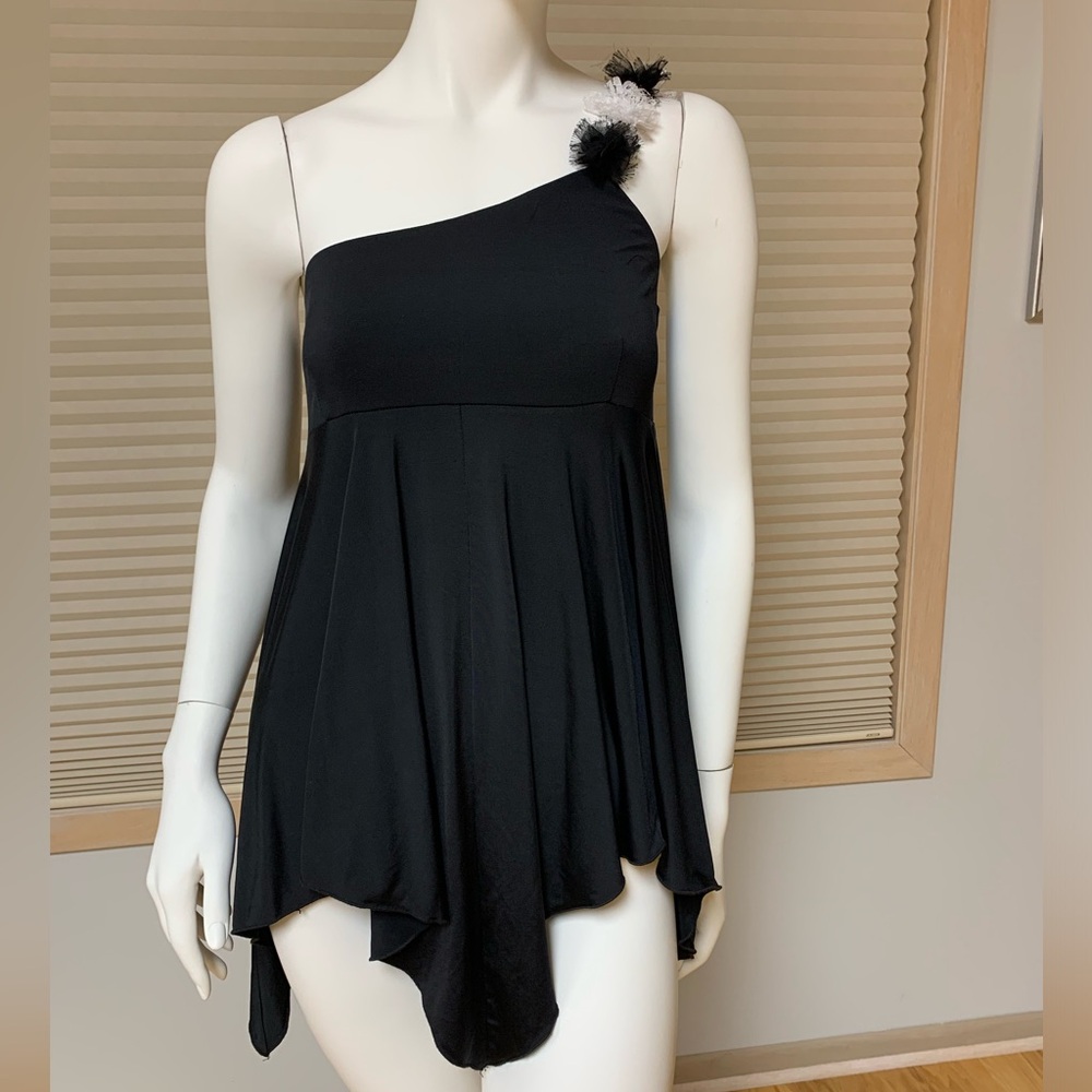 Women’s Top Black with black and white flowers on shoulder.Size like Medium